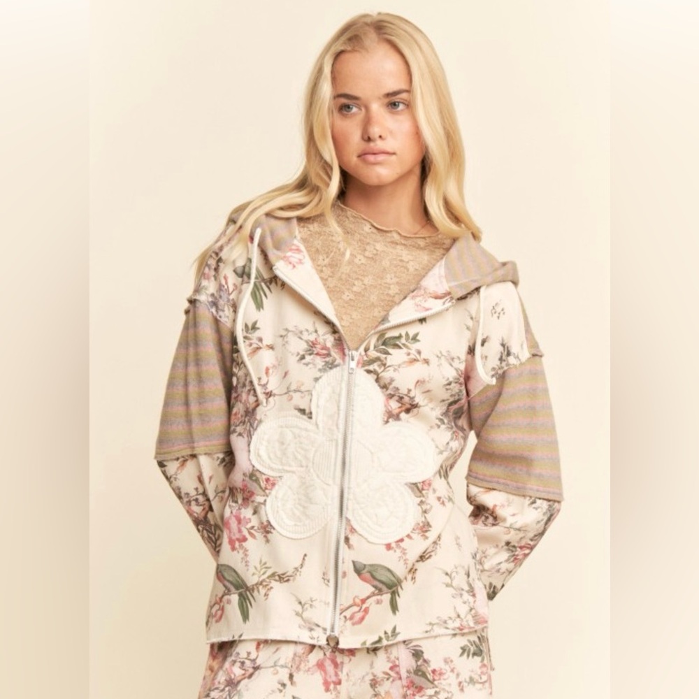 J41. 🌸Floral Patchwork Hooded Jacket - Pink Cream - Picture 1 of 1